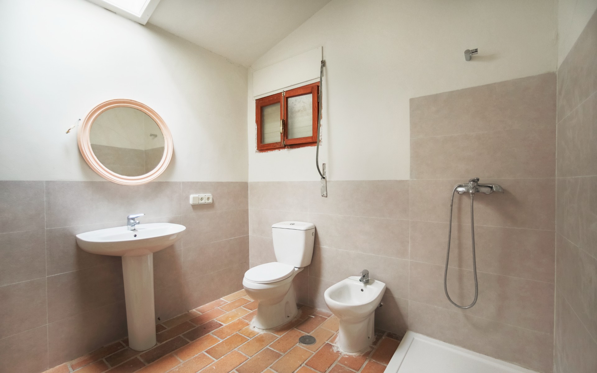 7 Bed, 3 Bath, HouseFor Sale, Alicante, Alicante