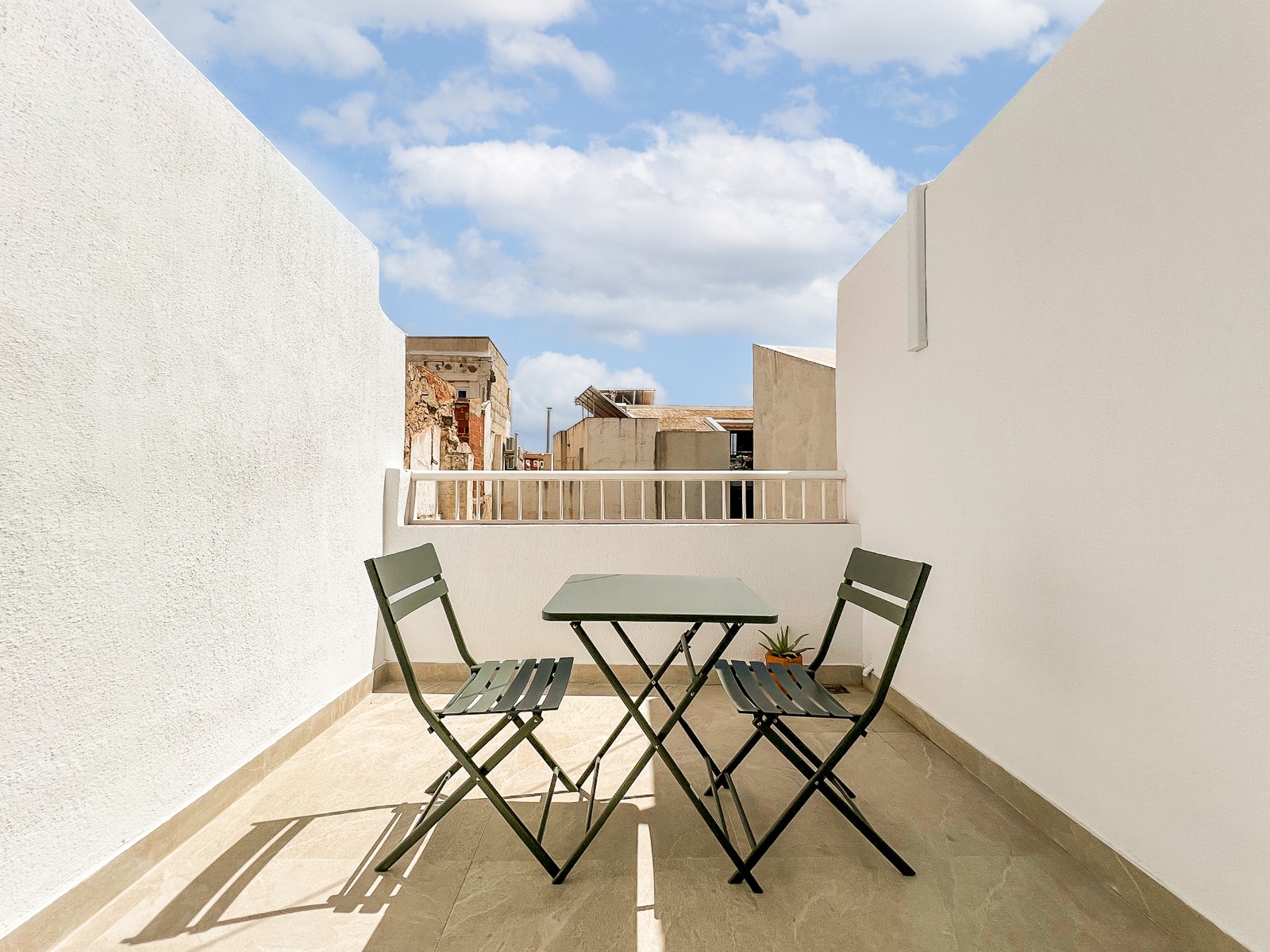 1 Bed, 1 Bath, ApartmentFor Sale, Alicante, Alicante