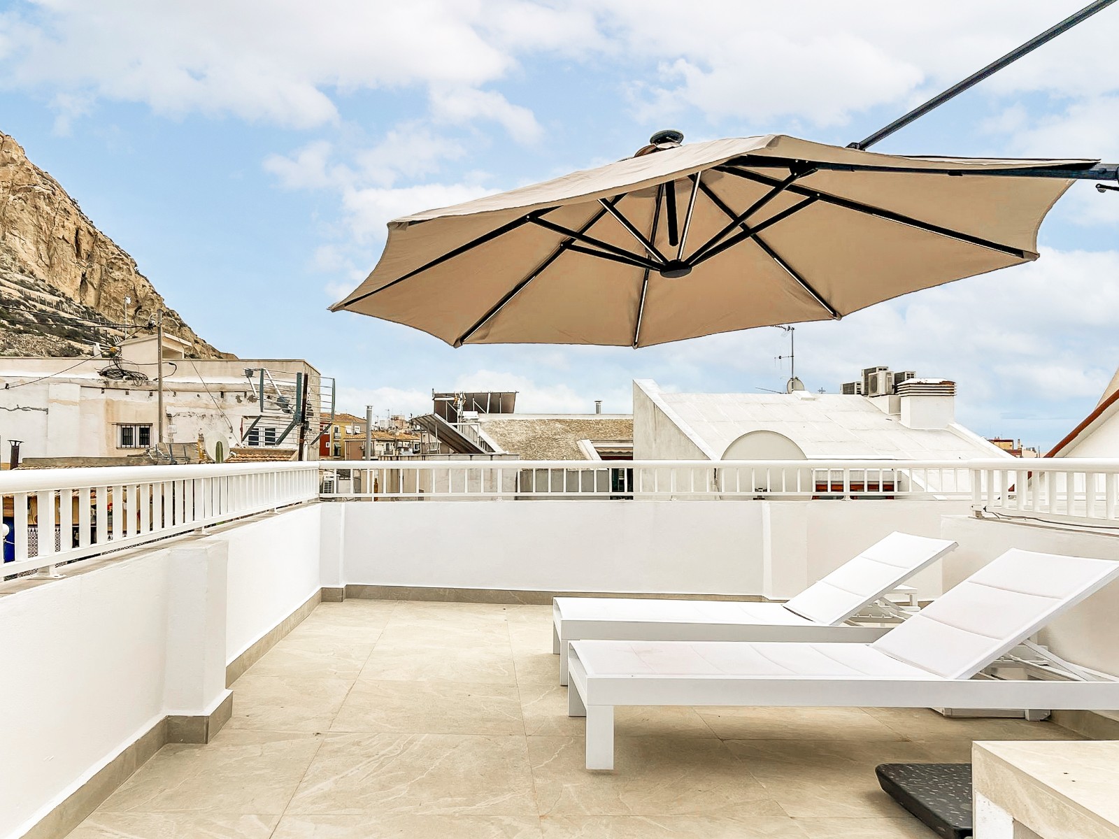 1 Bed, 1 Bath, ApartmentFor Sale, Alicante, Alicante