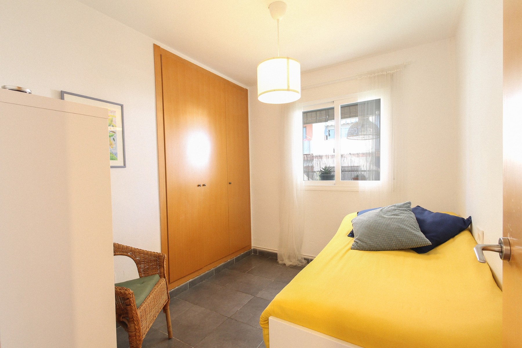 3 Bed, 2 Bath, ApartmentFor Sale, Alicante, Alicante