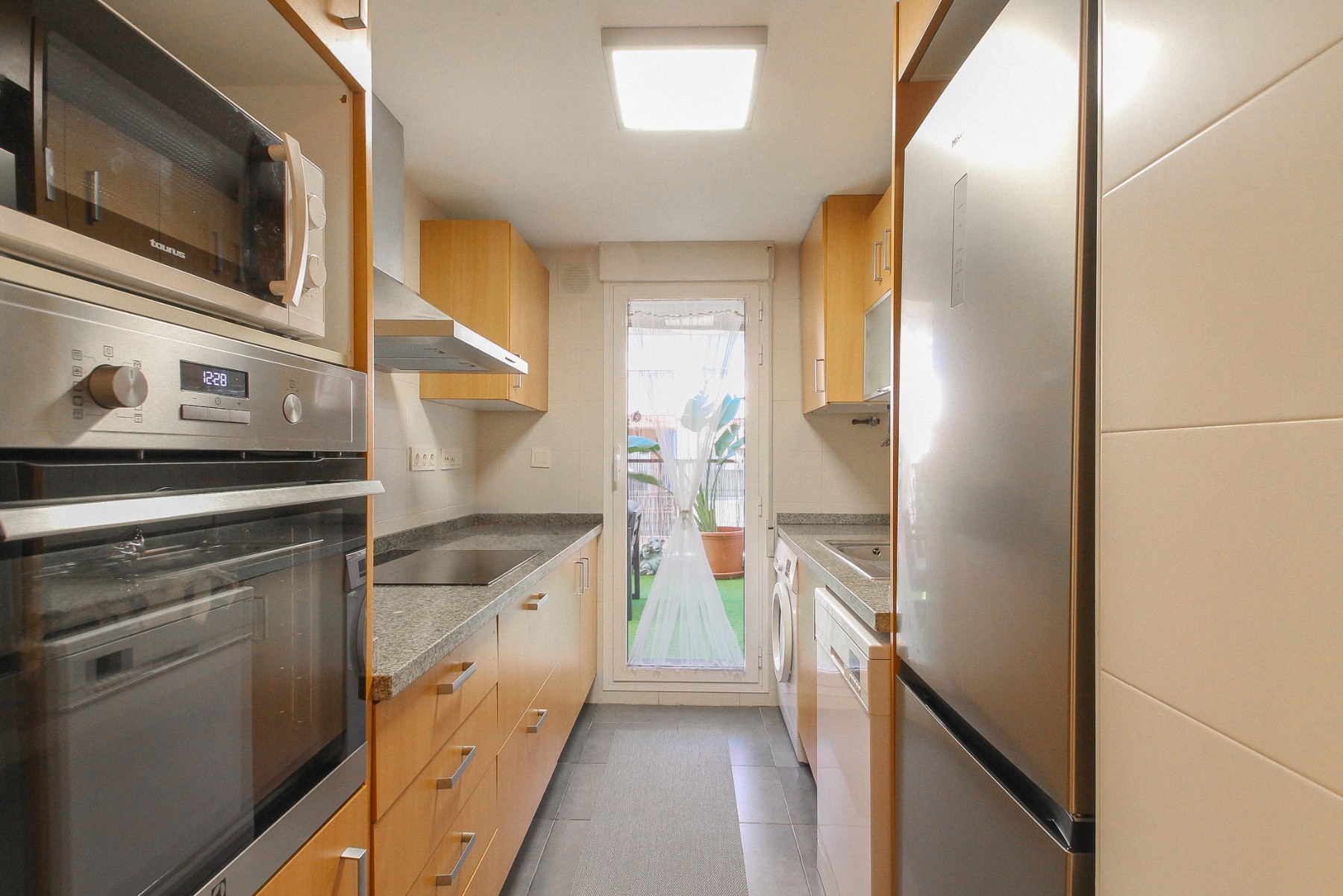 3 Bed, 2 Bath, ApartmentFor Sale, Alicante, Alicante