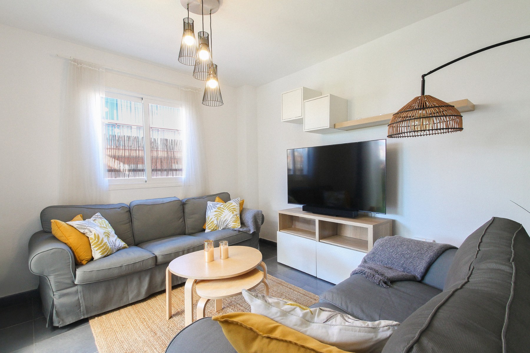 3 Bed, 2 Bath, ApartmentFor Sale, Alicante, Alicante