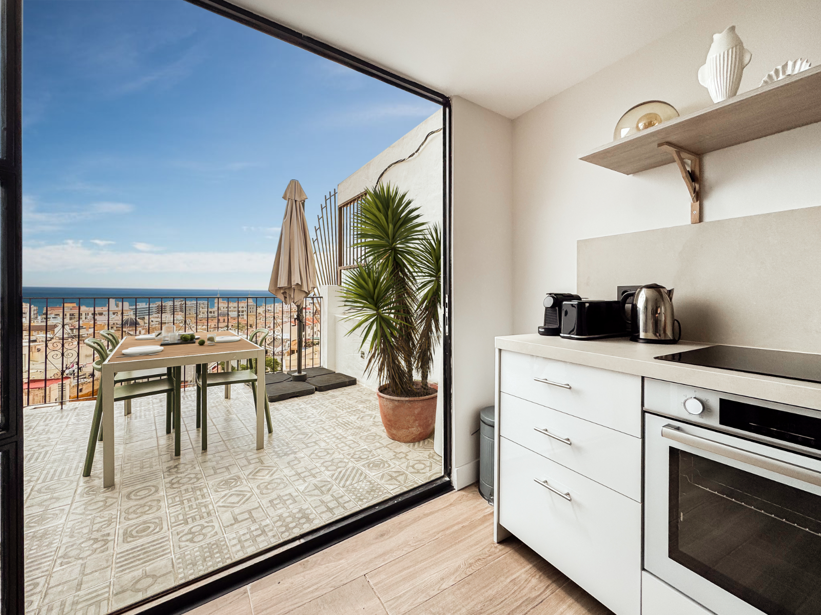 2 Bed, 2 Bath, ApartmentFor Sale, Alicante, Alicante