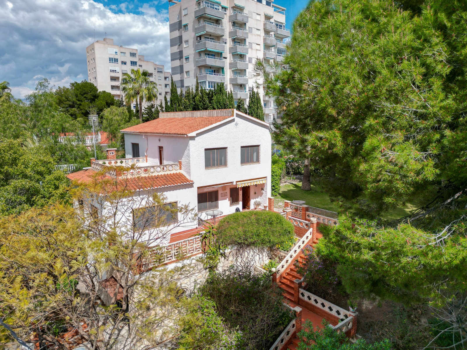 4 Bed, 3 Bath, HouseFor Sale, El Campello, Alicante