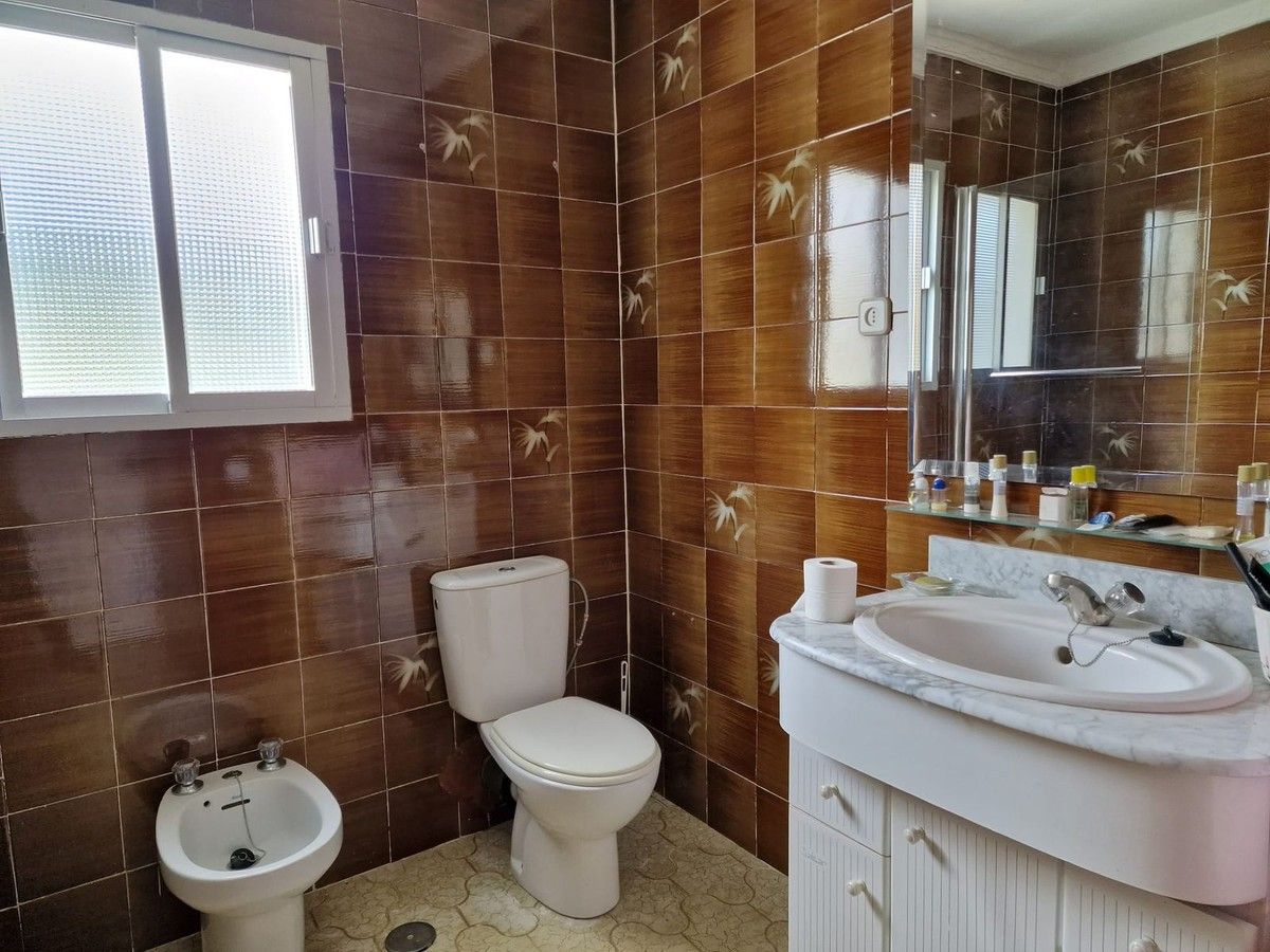 8 Bed, 3 Bath, HouseFor Sale, Tolox, Malaga