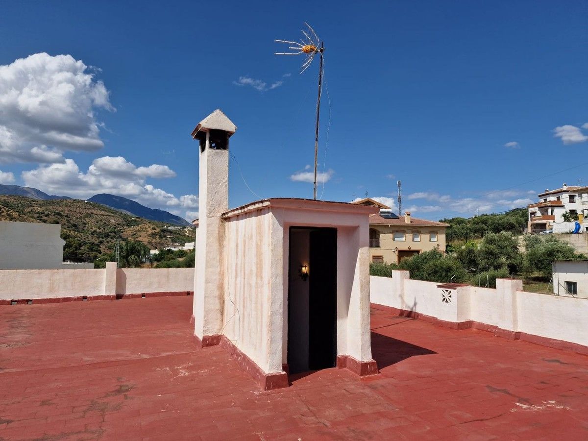 8 Bed, 3 Bath, HouseFor Sale, Tolox, Malaga