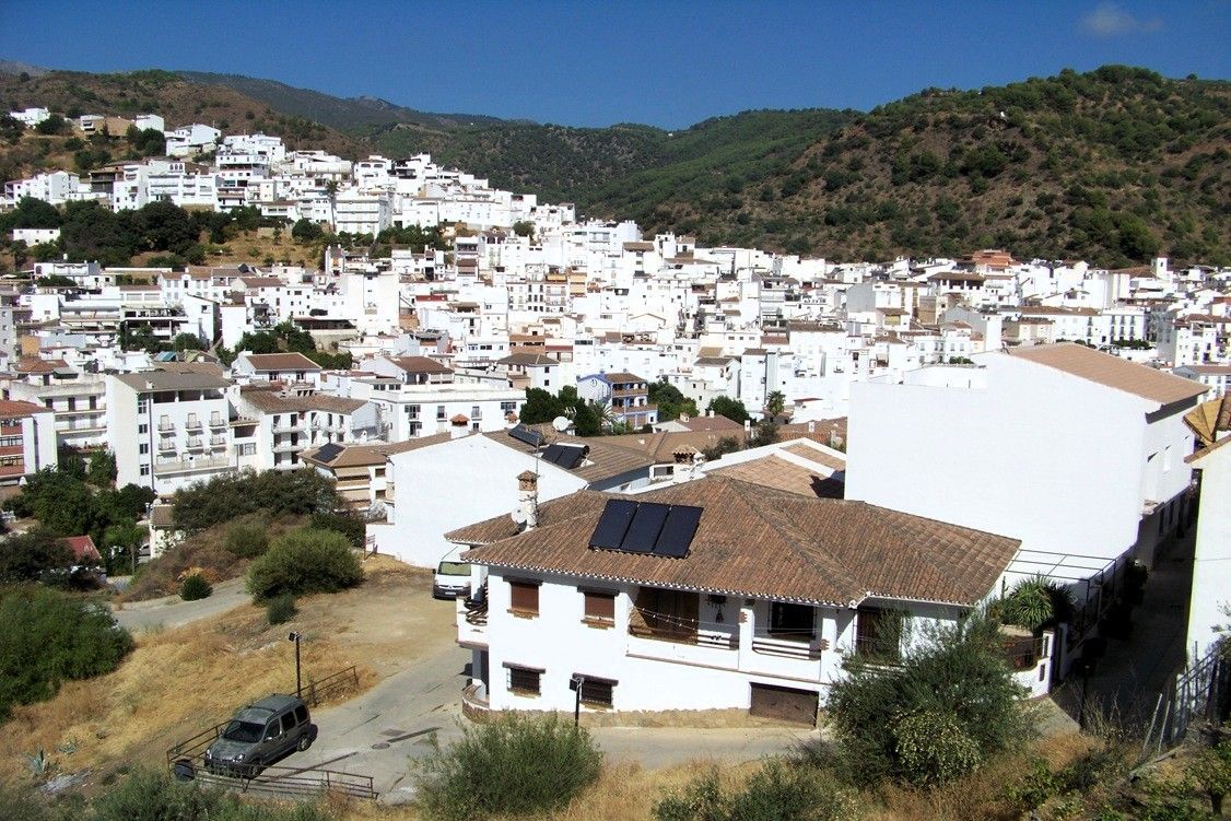 8 Bed, 3 Bath, HouseFor Sale, Tolox, Malaga
