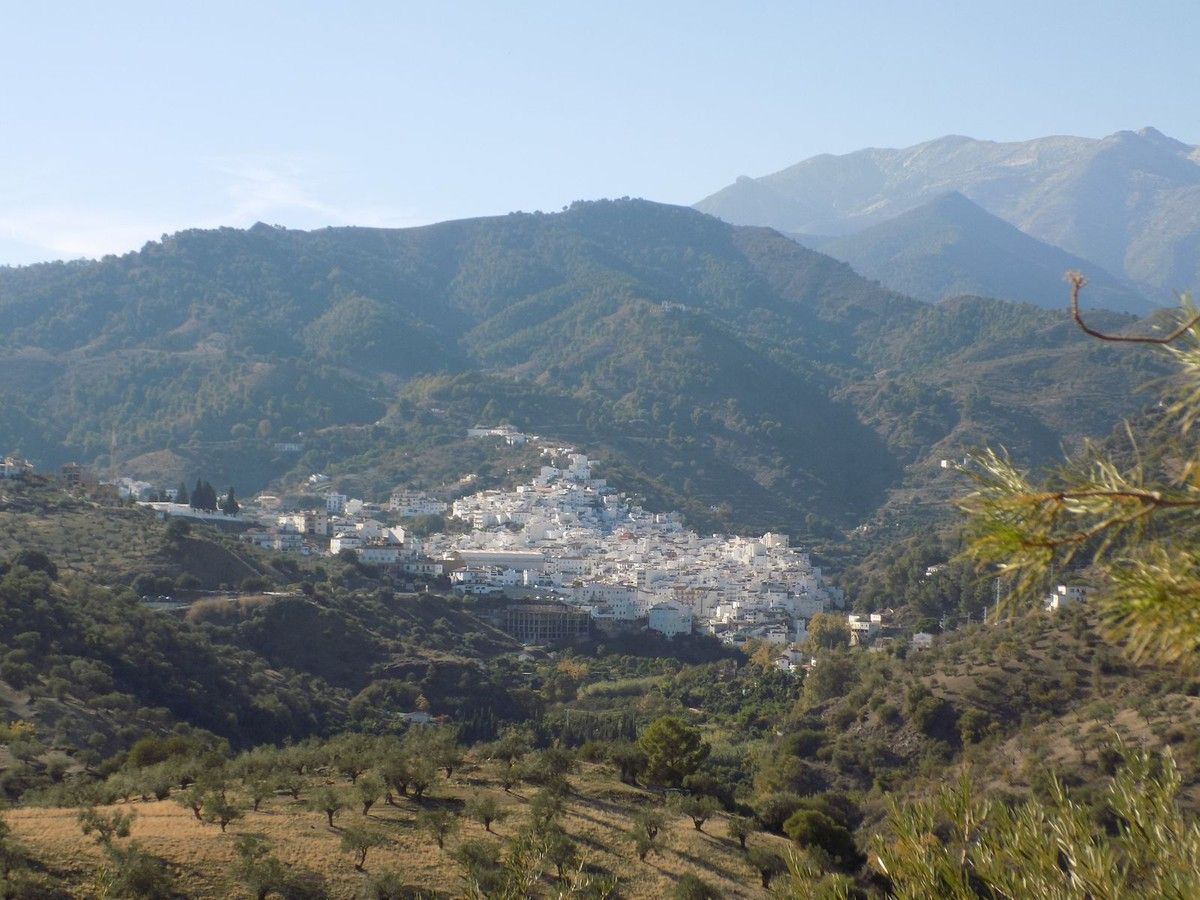 8 Bed, 3 Bath, HouseFor Sale, Tolox, Malaga