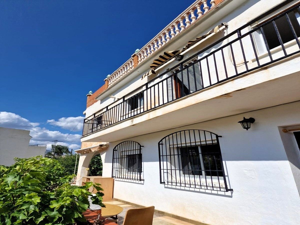 8 Bed, 3 Bath, HouseFor Sale, Tolox, Malaga