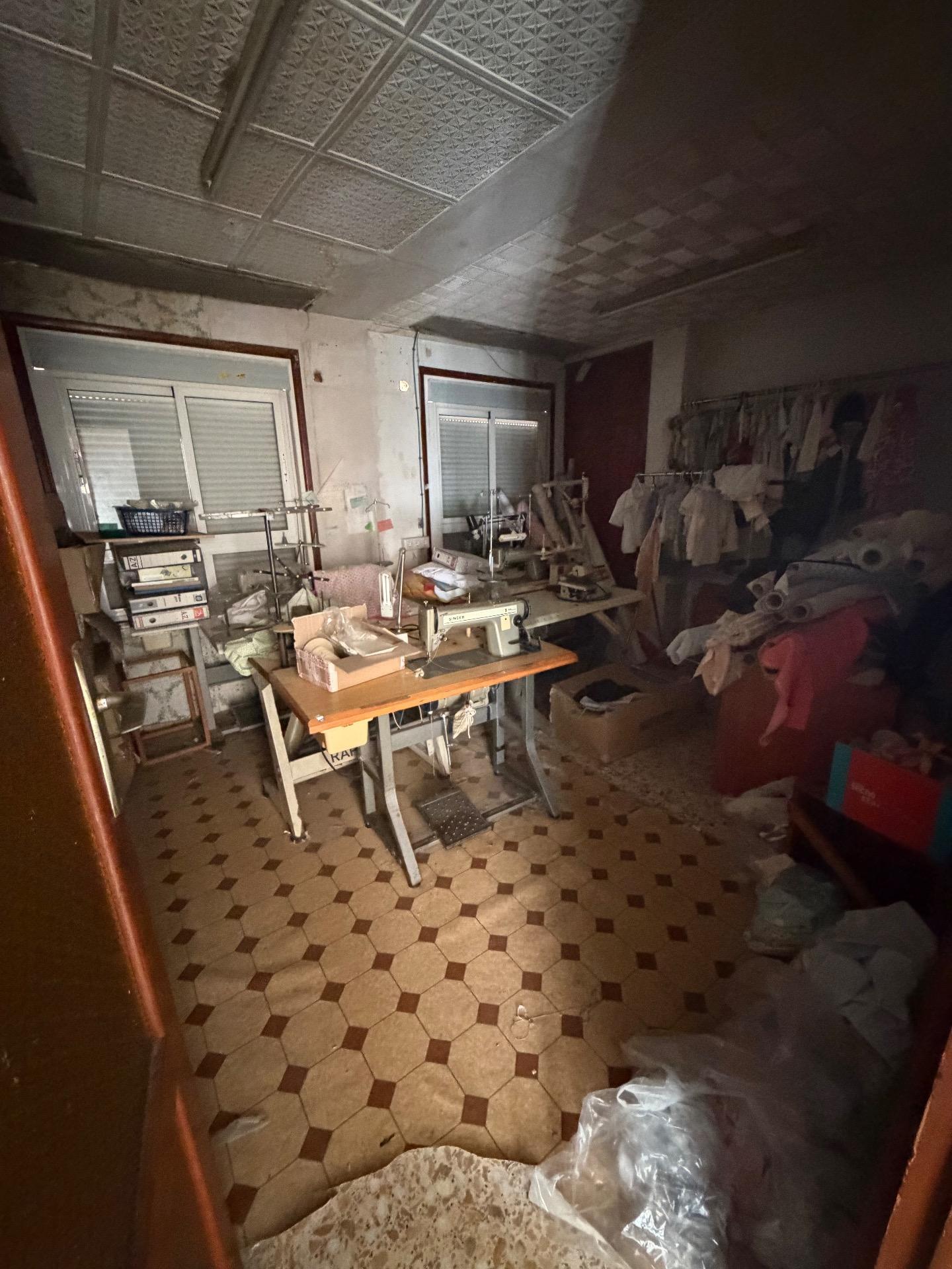 4 Bed, 1 Bath, ApartmentFor Sale, Almoradi, Alicante