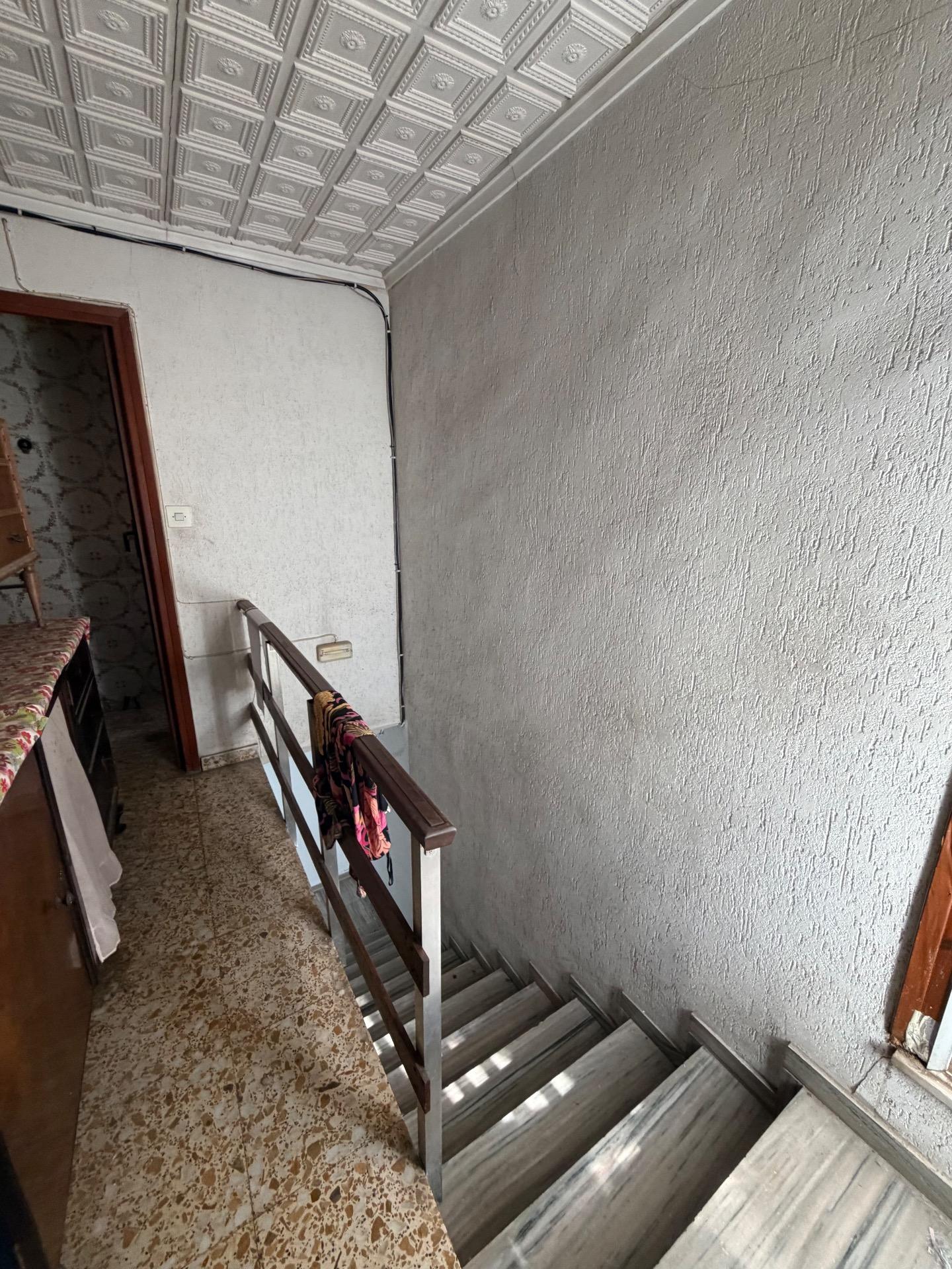 4 Bed, 1 Bath, ApartmentFor Sale, Almoradi, Alicante