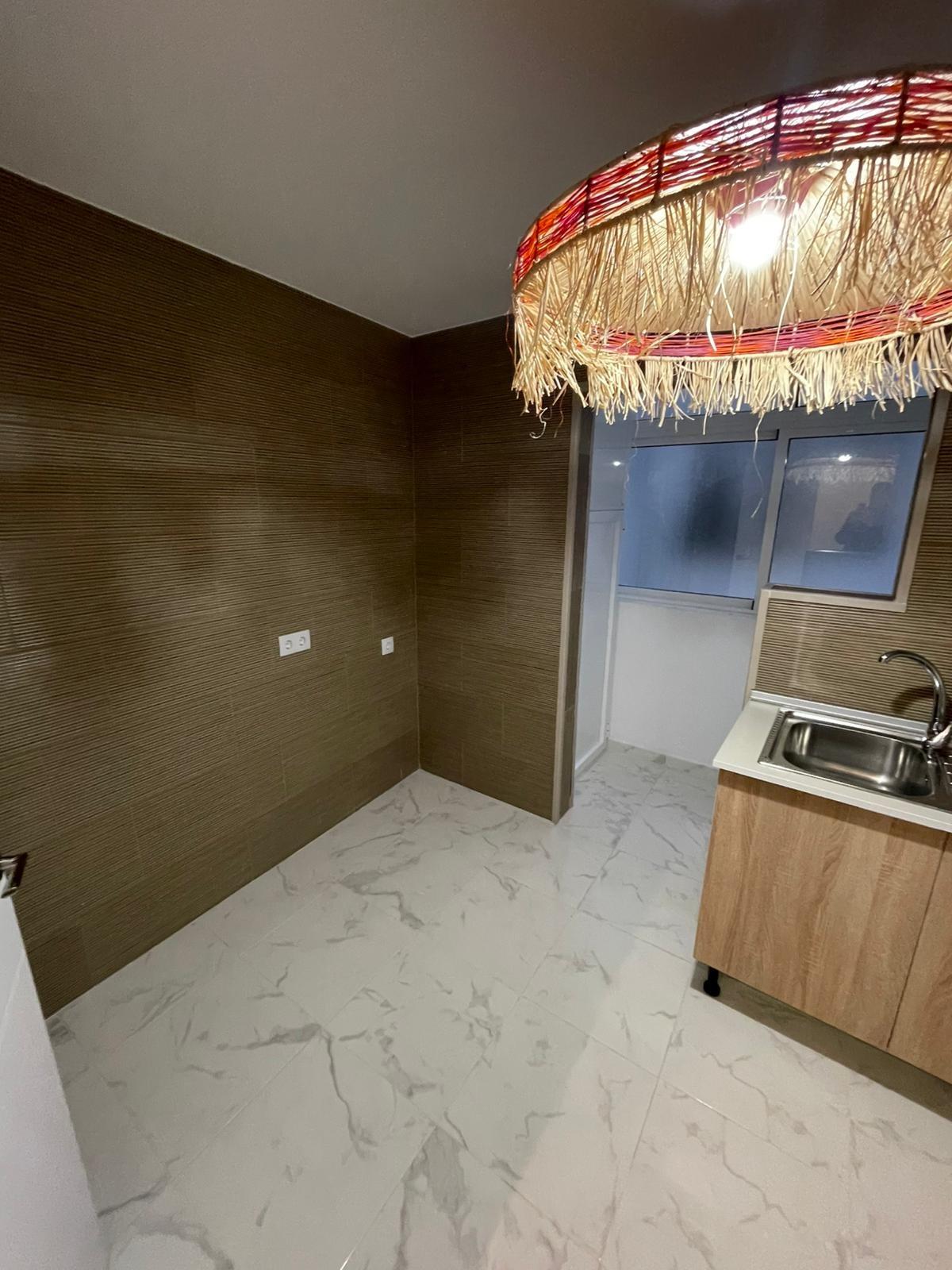 3 Bed, 2 Bath, ApartmentFor Sale, Torrevieja, Alicante