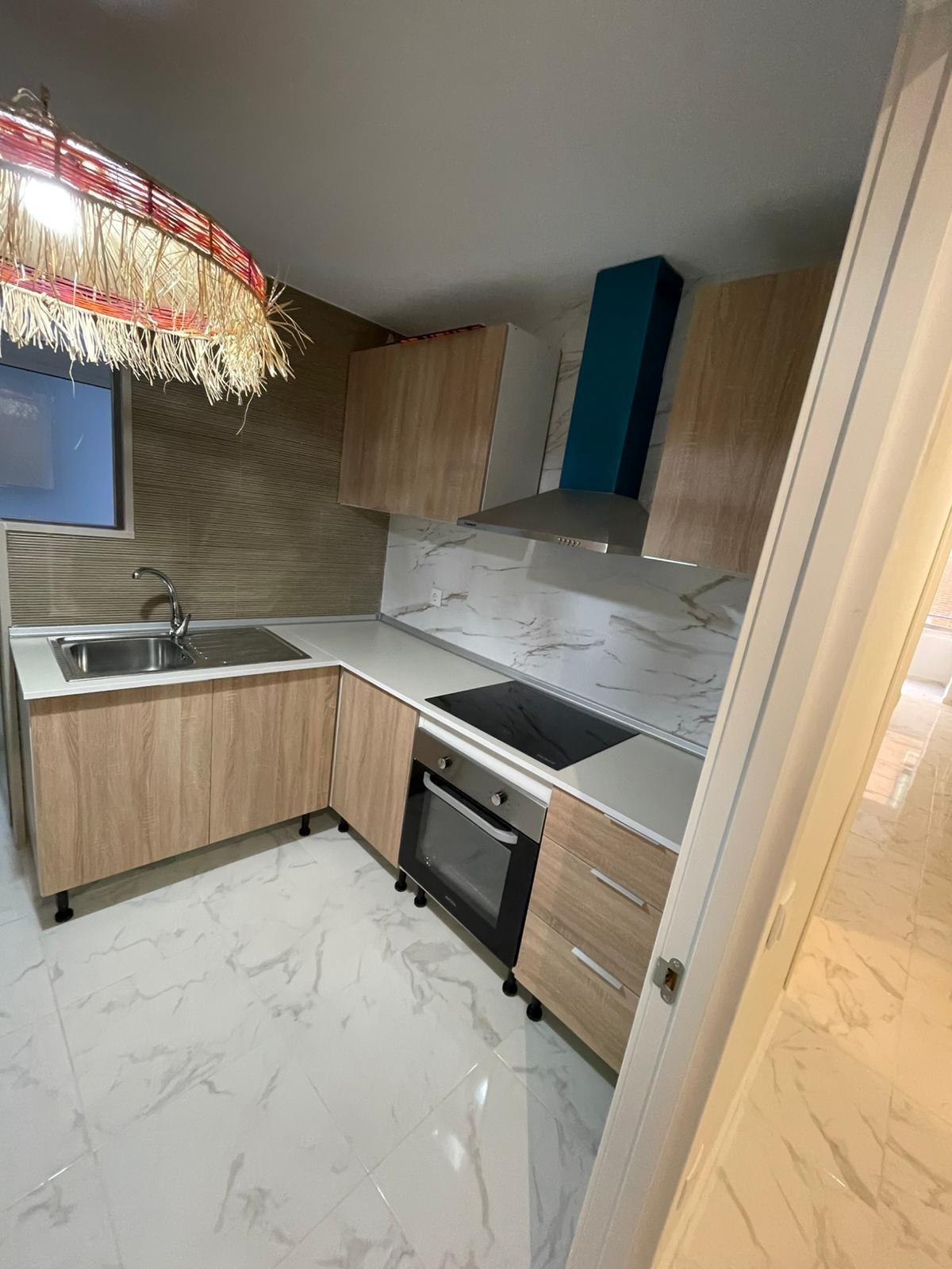 3 Bed, 2 Bath, ApartmentFor Sale, Torrevieja, Alicante