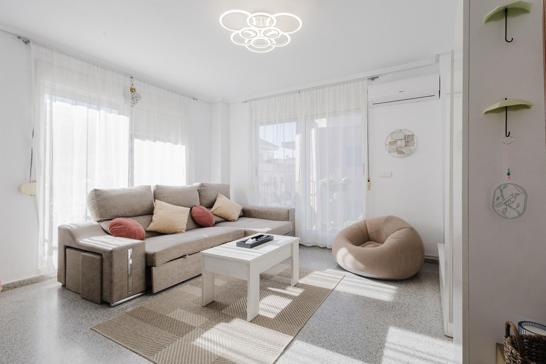 4 Bed, 2 Bath, ApartmentFor Sale, San Miguel de Salinas, Alicante