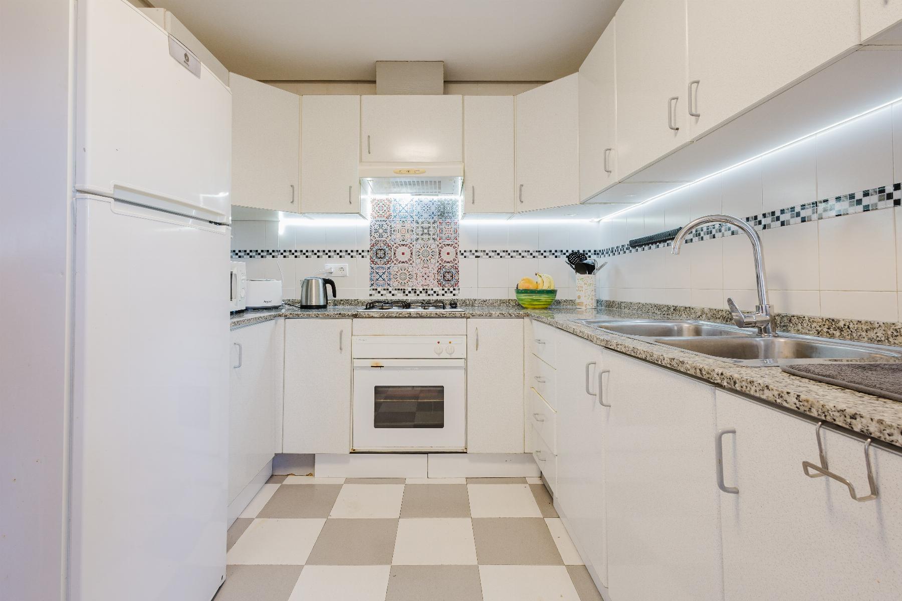 4 Bed, 2 Bath, ApartmentFor Sale, San Miguel de Salinas, Alicante