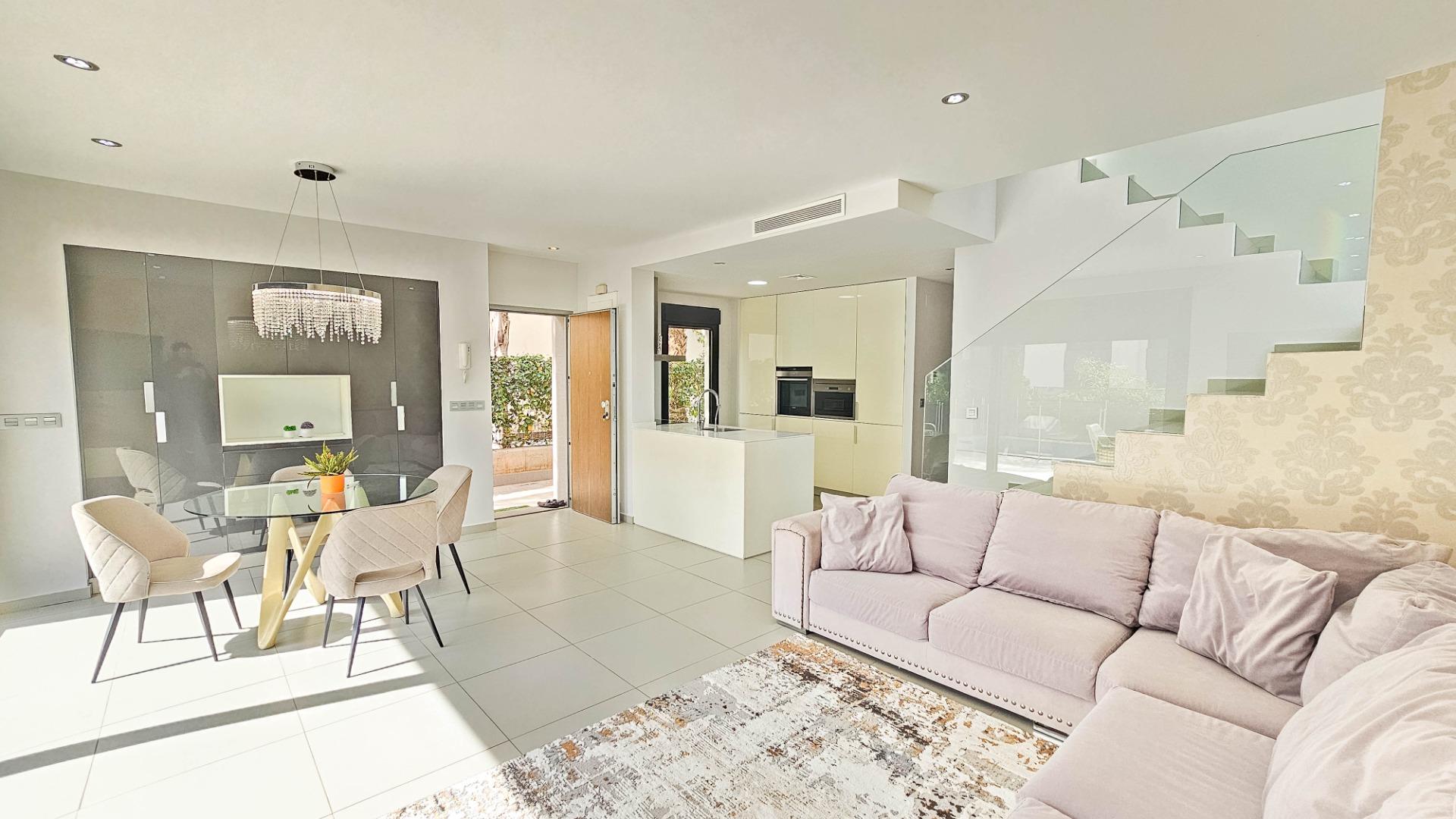 3 Bed, 2 Bath, HouseFor Sale, Rojales, Alicante