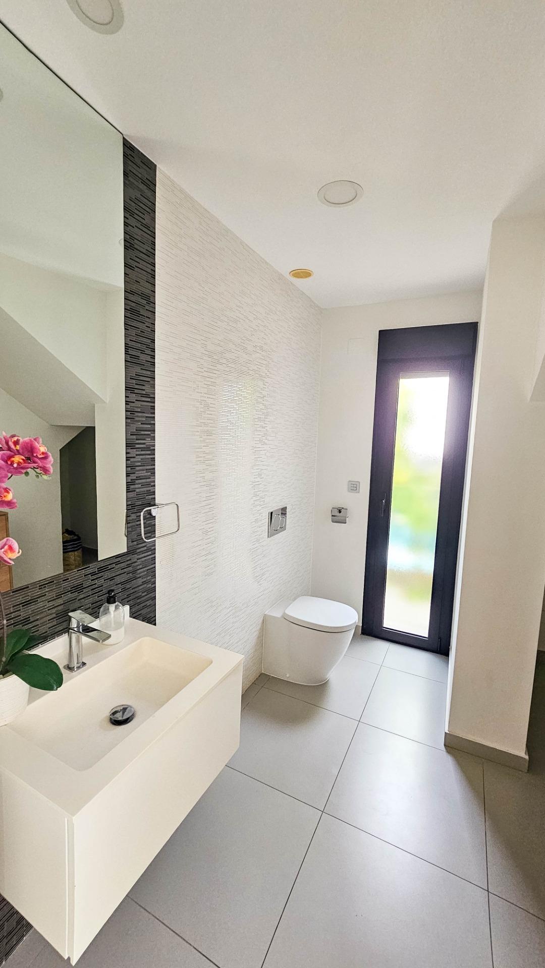 3 Bed, 2 Bath, HouseFor Sale, Rojales, Alicante