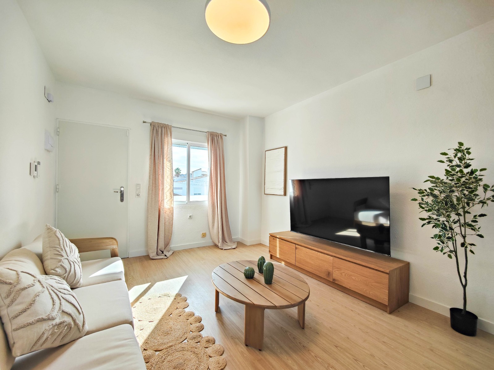 2 Bed, 1 Bath, ApartmentFor Sale, Orihuela Costa, Alicante