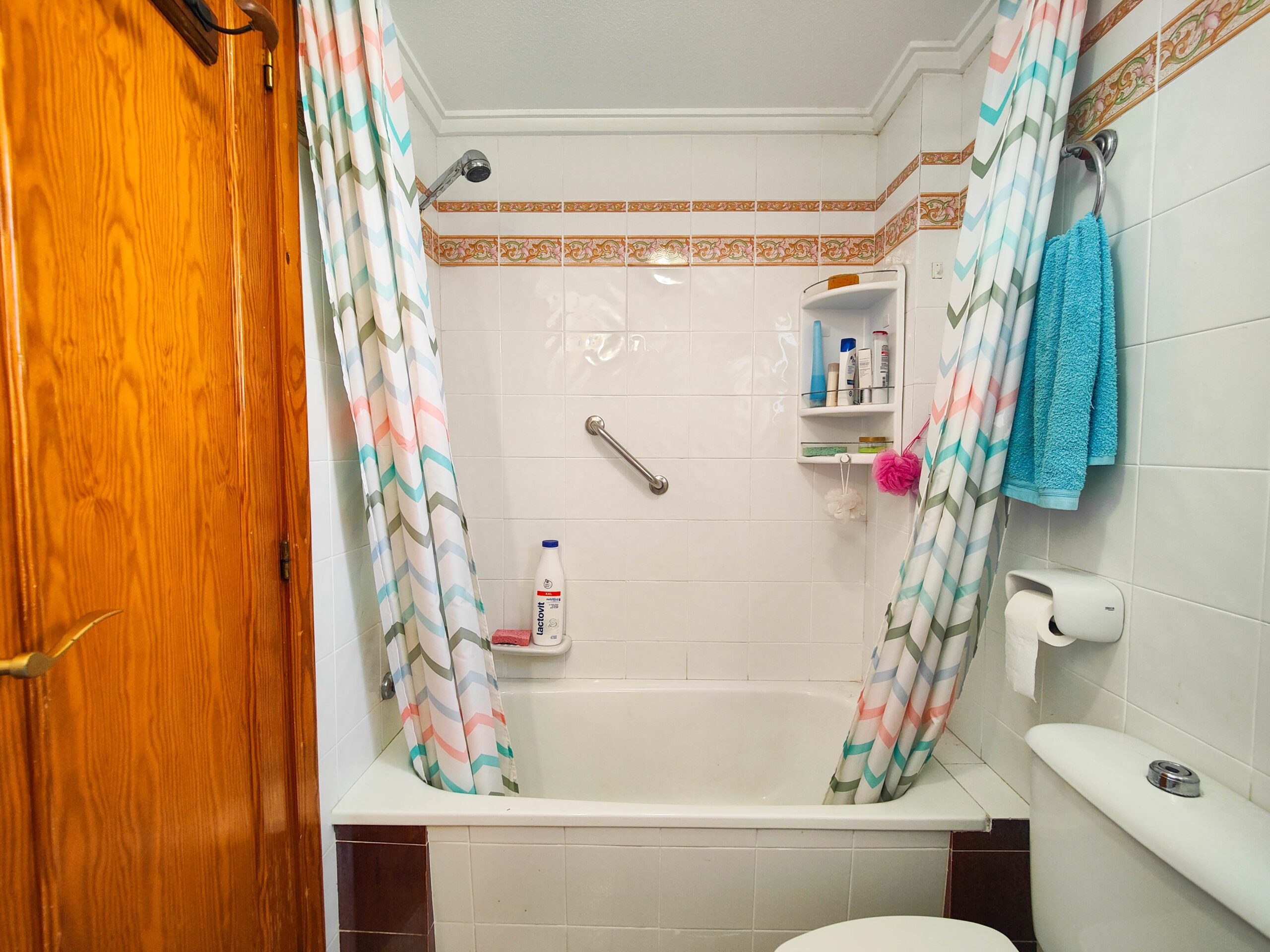 3 Bed, 1 Bath, ApartmentFor Sale, Torrevieja, Alicante