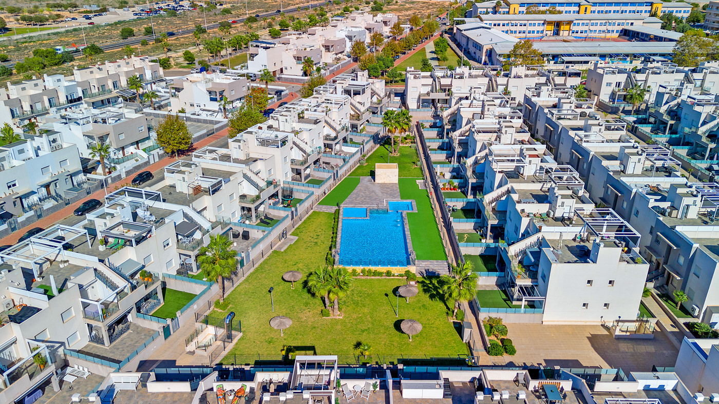 2 Bed, 2 Bath, HouseFor Sale, Torrevieja, Alicante