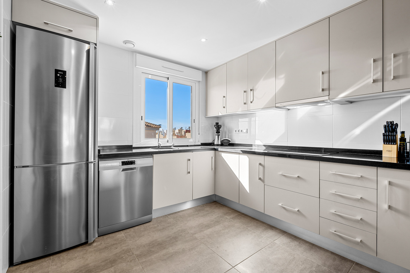 2 Bed, 2 Bath, HouseFor Sale, Torrevieja, Alicante