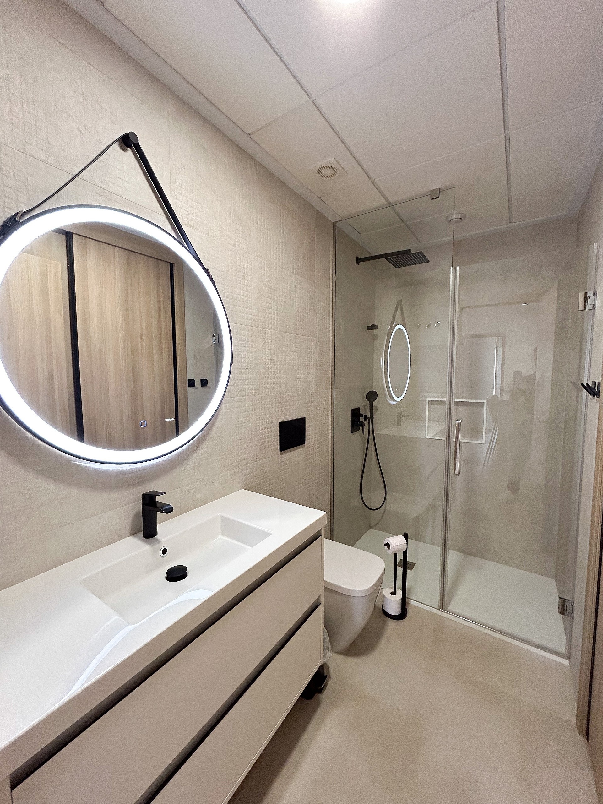 3 Bed, 2 Bath, ApartmentFor Sale, El Raso, Alicante