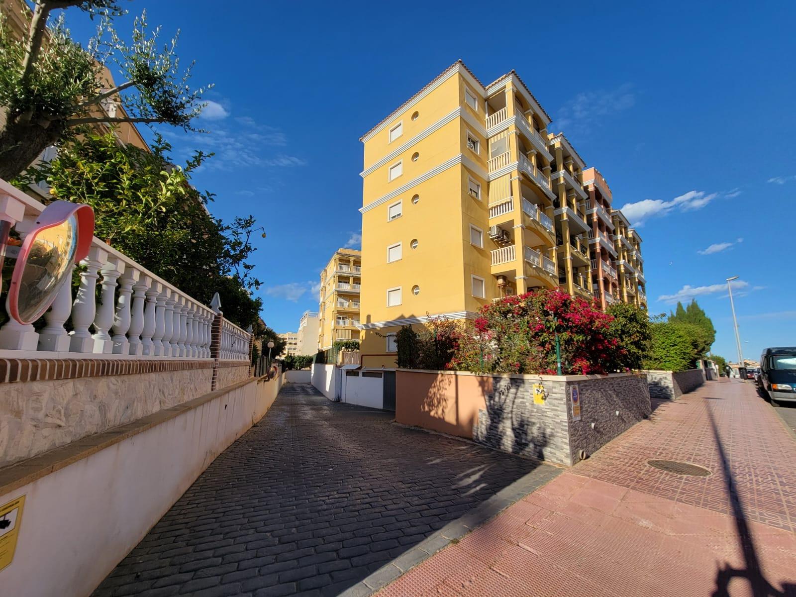 1 Bed, 1 Bath, ApartmentFor Sale, Torrevieja, Alicante