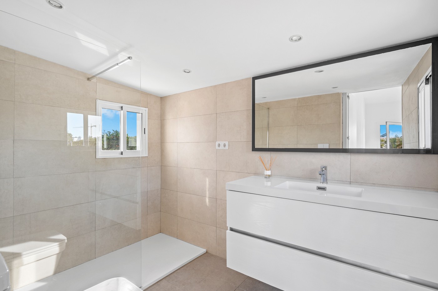 4 Bed, 3 Bath, HouseFor Sale, Dolores, Alicante