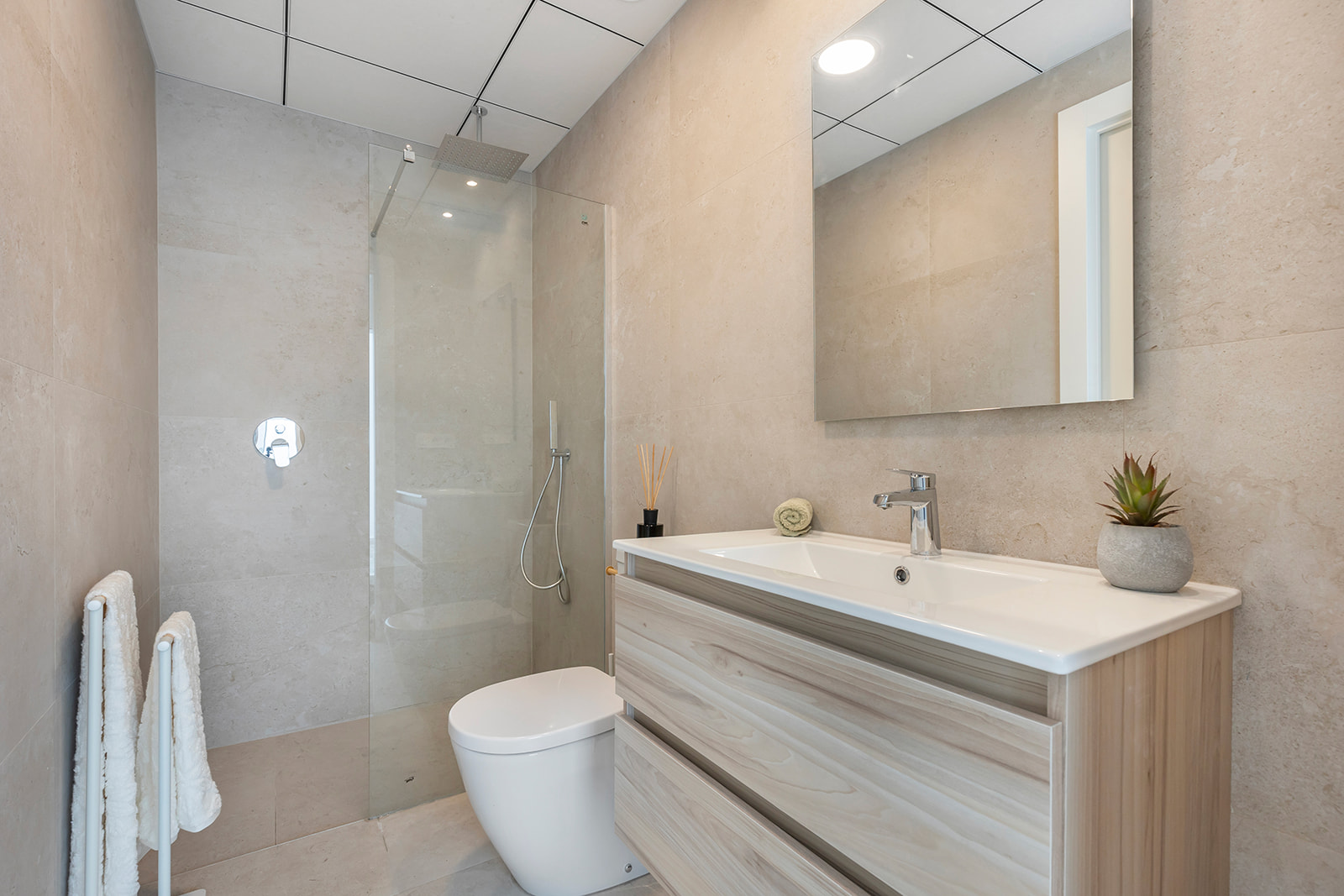 3 Bed, 2 Bath, ApartmentFor Sale, Dolores, Alicante