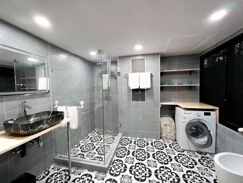 3 Bed, 2 Bath, ApartmentFor Sale, Nai Harn, Phuket