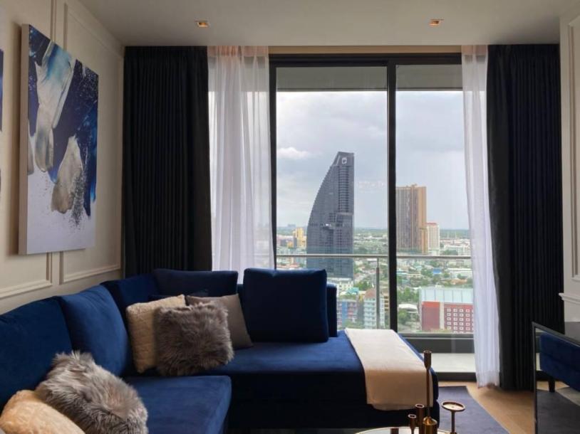 2 Bath, ApartmentFor Sale, Khlong Toei, Bangkok