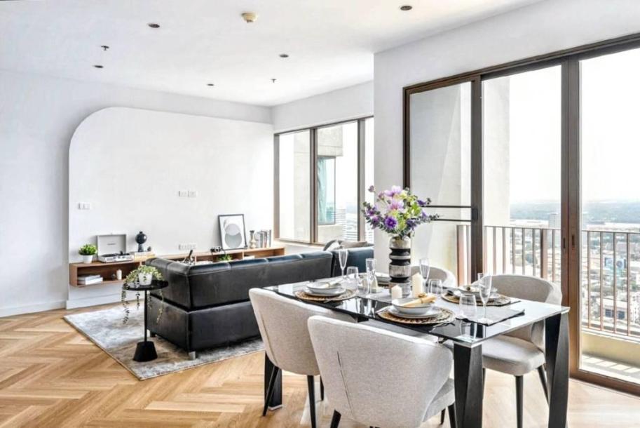 2 Bath, ApartmentFor Sale, Khlong Toei, Bangkok