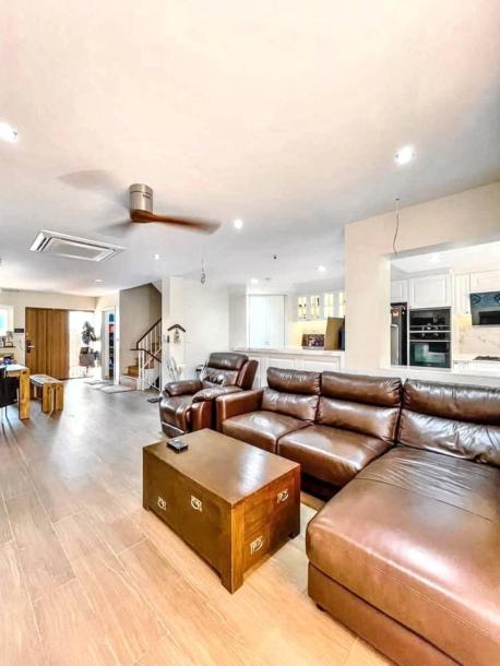 5 Bed, 4 Bath, HouseFor Sale, Charoen Krung, Bangkok