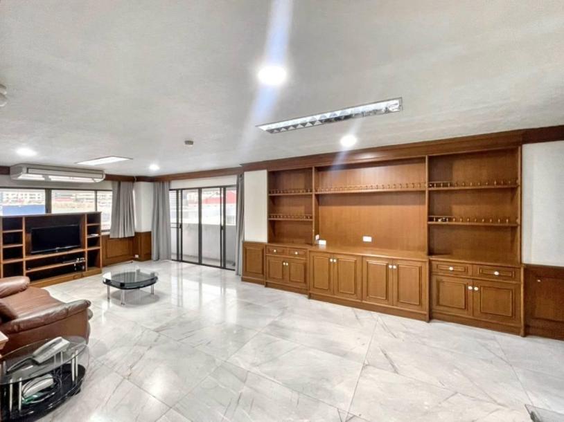 3 Bath, ApartmentFor Sale, Sukhumvit, Bangkok