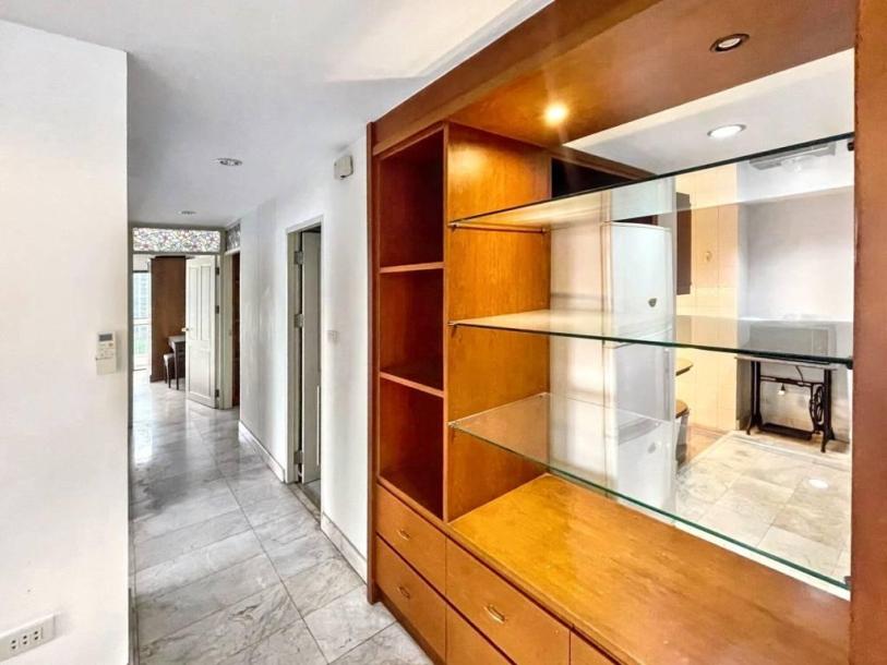 2 Bath, ApartmentFor Sale, Sukhumvit, Bangkok