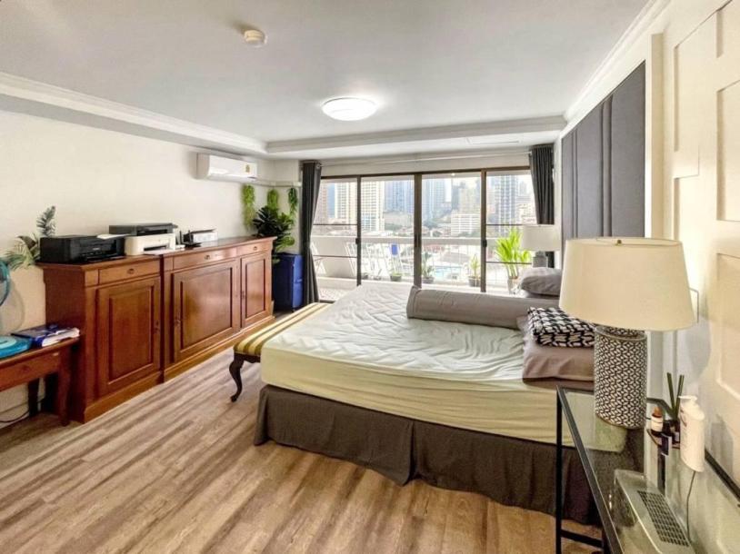 2 Bath, ApartmentFor Sale, Sukhumvit, Bangkok