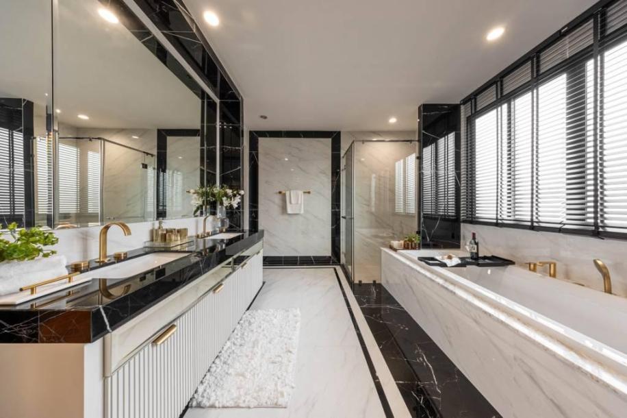 6 Bath, HouseFor Sale, Ramkhamhaeng, Bangkok