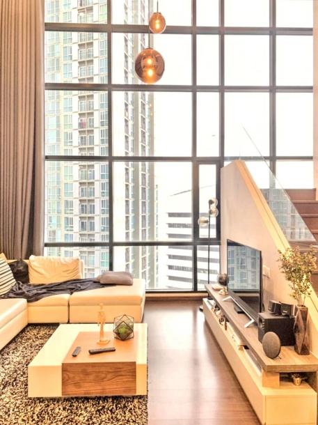 3 Bath, ApartmentFor Sale, Huai Khwang, Bangkok