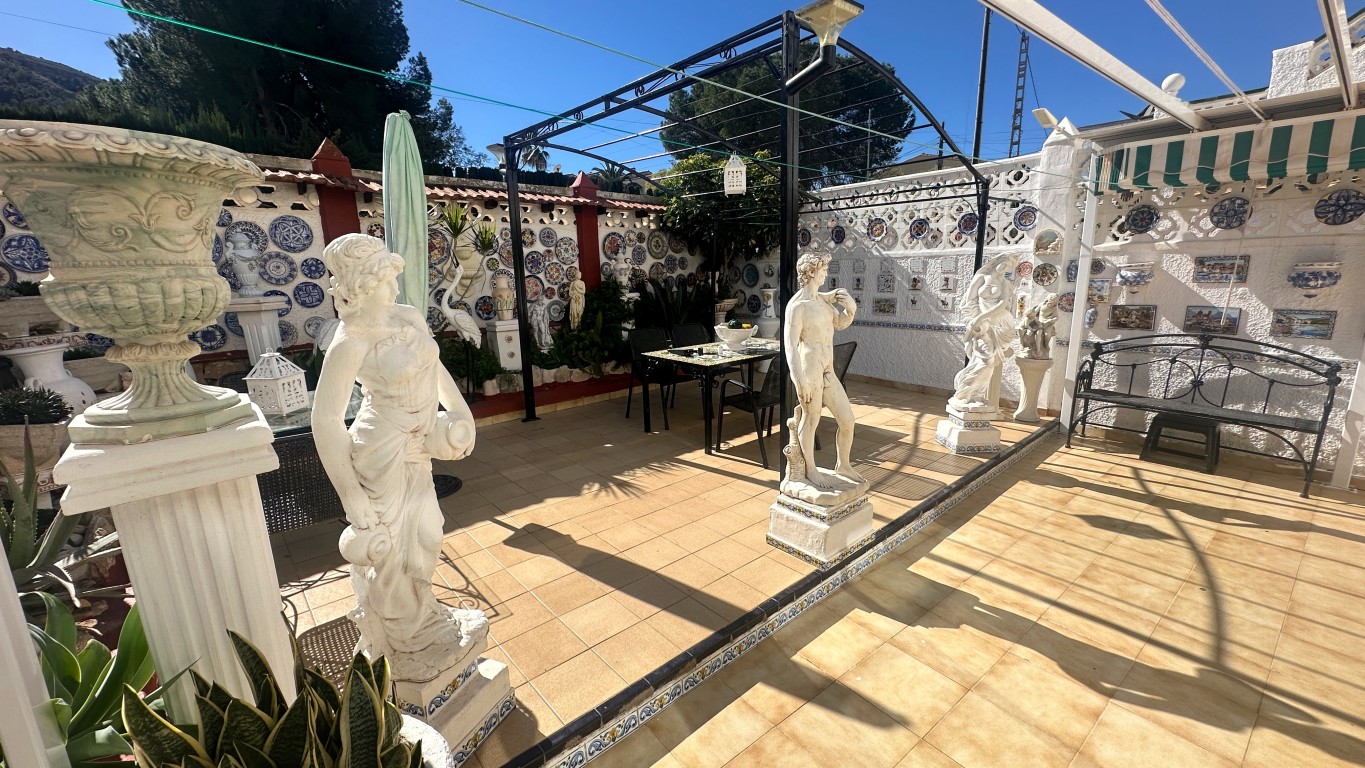 2 Bed, 2 Bath, HouseFor Sale, Albir, Alicante