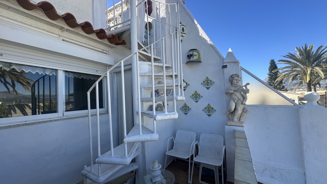 2 Bed, 2 Bath, HouseFor Sale, Albir, Alicante