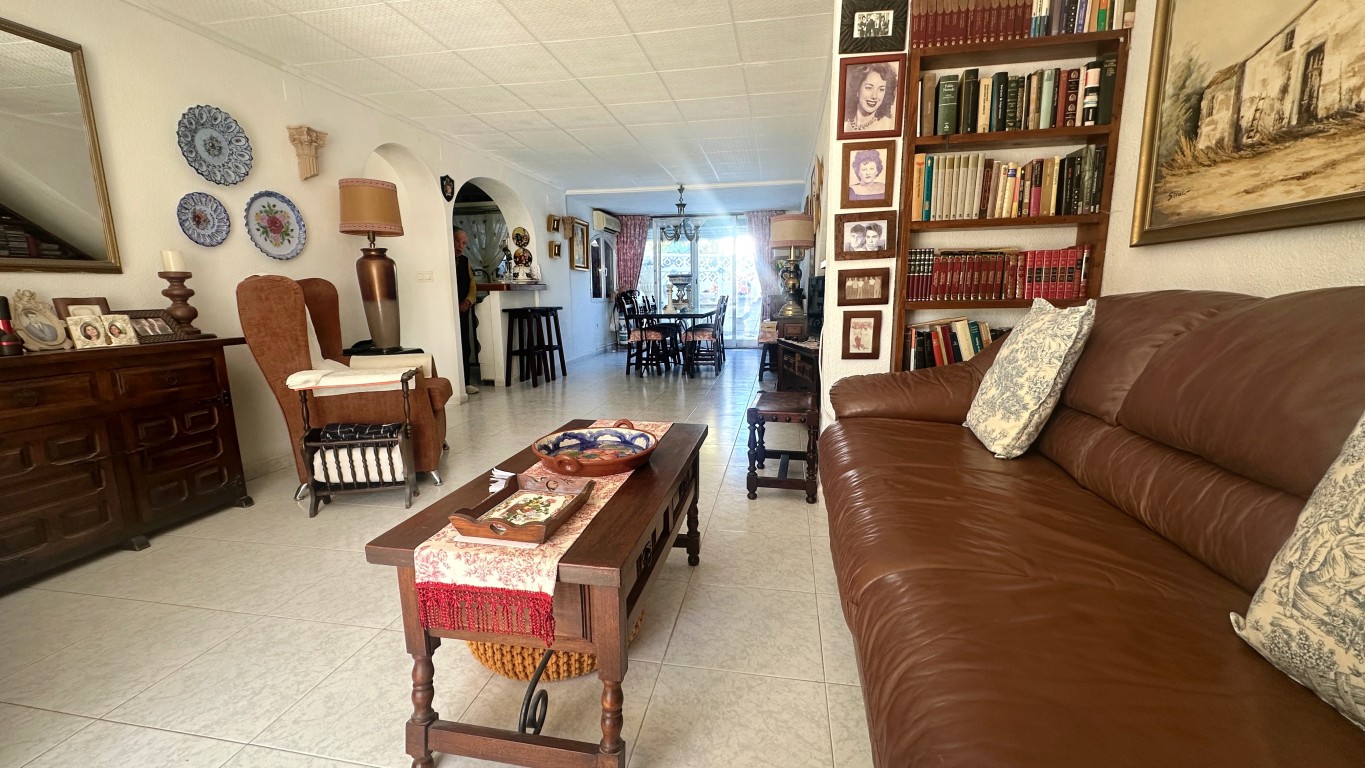 2 Bed, 2 Bath, HouseFor Sale, Albir, Alicante