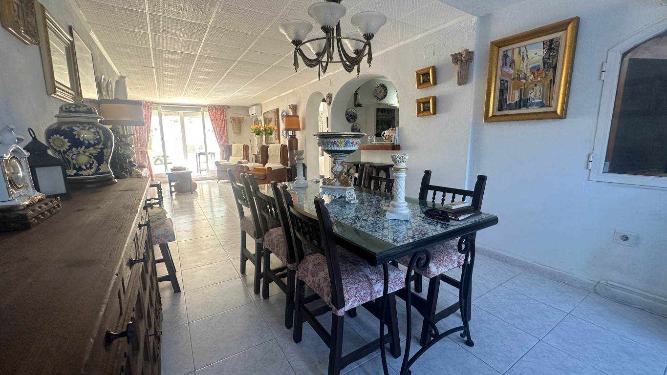 2 Bed, 2 Bath, HouseFor Sale, Albir, Alicante