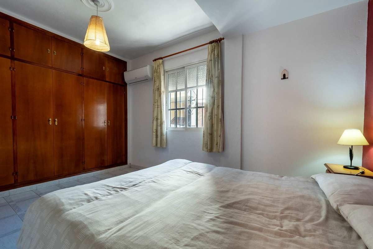 Alhaurin el Grande, Malaga, 5 Bedrooms Bedrooms, ,2 BathroomsBathrooms,For Sale,R5306755