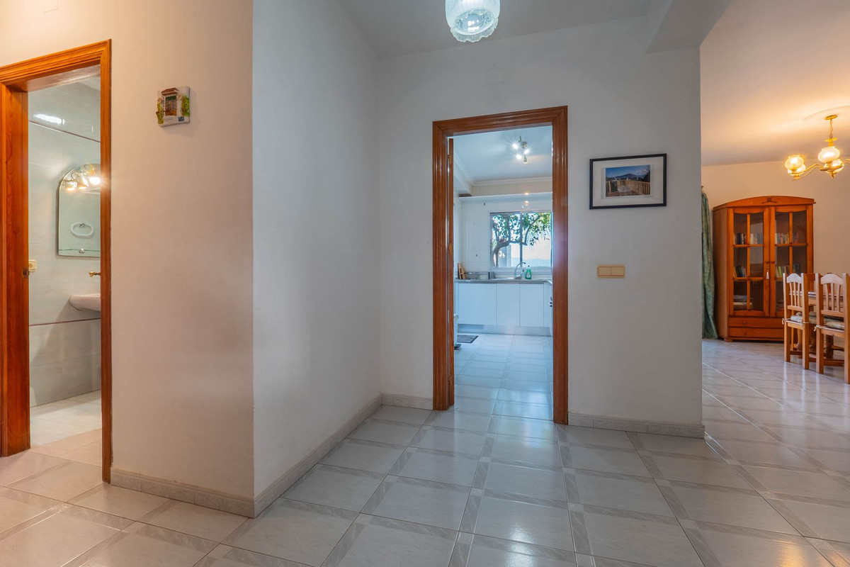 Alhaurin el Grande, Malaga, 5 Bedrooms Bedrooms, ,2 BathroomsBathrooms,For Sale,R5306755