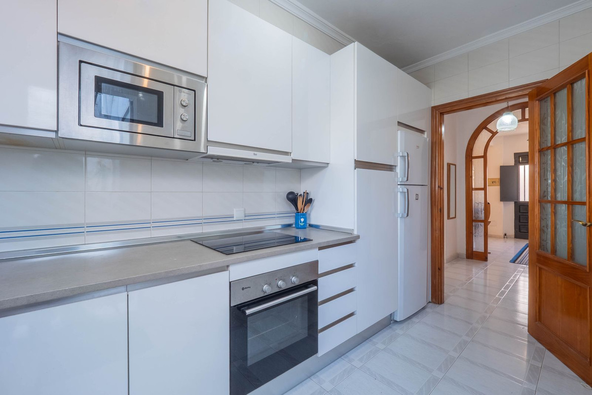 Alhaurin el Grande, Malaga, 5 Bedrooms Bedrooms, ,2 BathroomsBathrooms,For Sale,R5306755