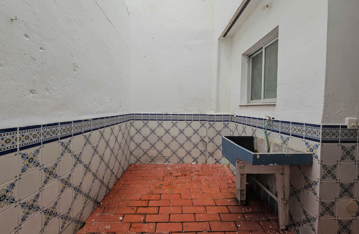 Alhaurin el Grande, Malaga, 5 Bedrooms Bedrooms, ,2 BathroomsBathrooms,For Sale,R5306755