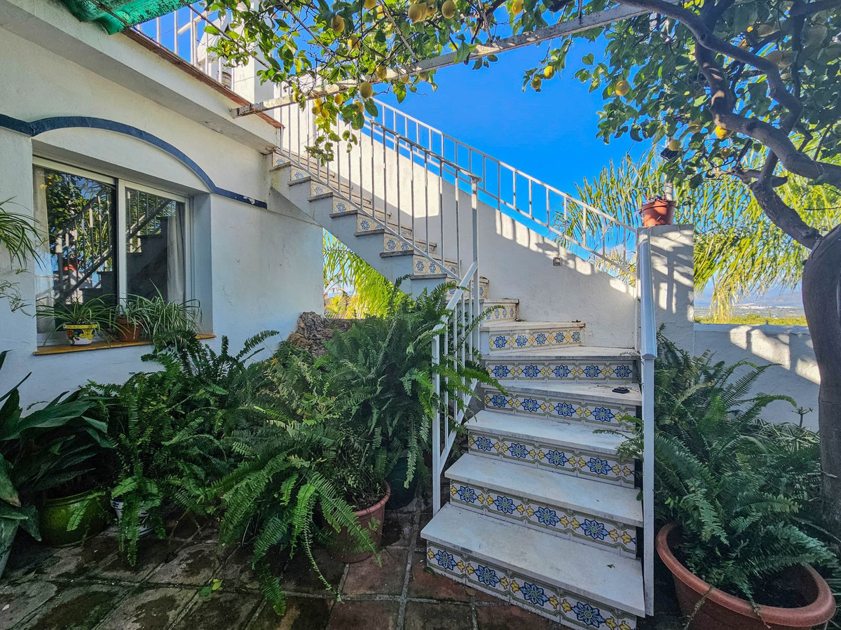 Alhaurin el Grande, Malaga, 5 Bedrooms Bedrooms, ,2 BathroomsBathrooms,For Sale,R5306755