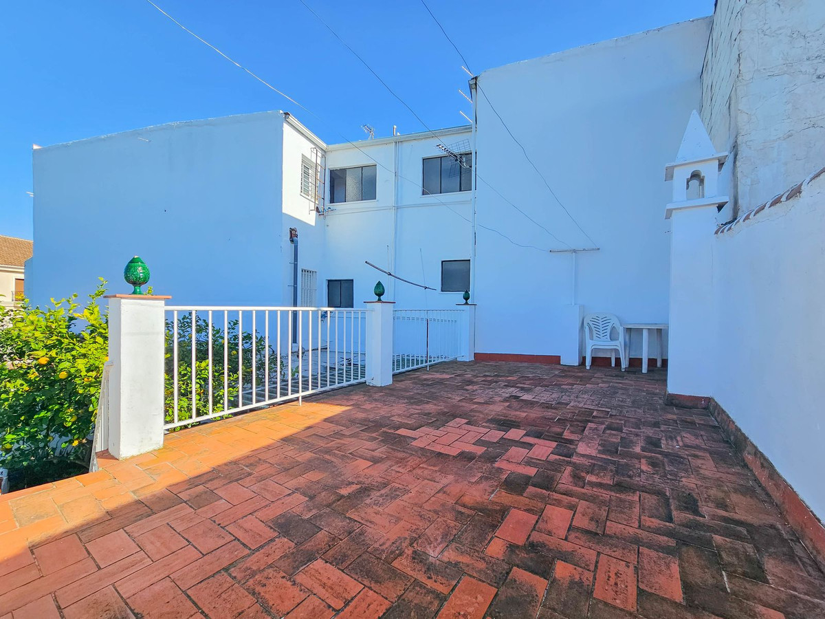 Alhaurin el Grande, Malaga, 5 Bedrooms Bedrooms, ,2 BathroomsBathrooms,For Sale,R5306755