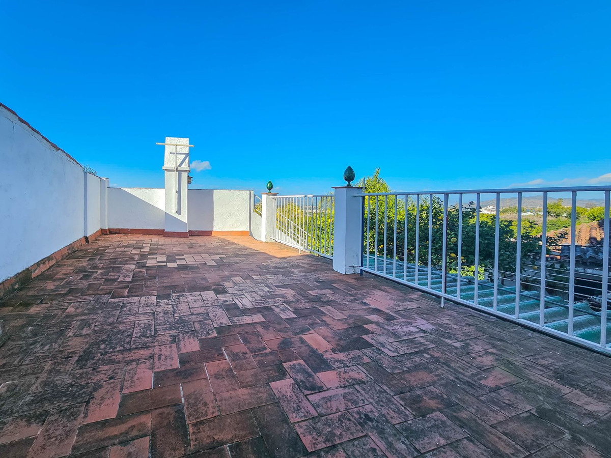 Alhaurin el Grande, Malaga, 5 Bedrooms Bedrooms, ,2 BathroomsBathrooms,For Sale,R5306755