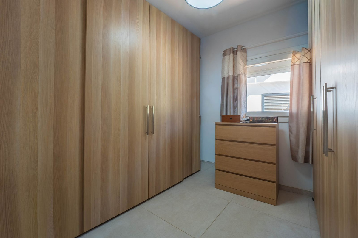 Vélez-Málaga, Malaga, 5 Bedrooms Bedrooms, ,2 BathroomsBathrooms,For Sale,R5315218